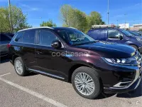 Usado Mitsubishi Outlander P-HEV 224 CV (164 kW) 2019 Negro SUV