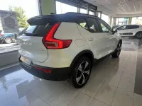 Usado Volvo XC40 R-Design 211 CV (155 kW) 2022 Blanco SUV