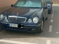 Usado Mercedes E320 Elegance 197 CV (144 kW) 2000 Azul Berlina