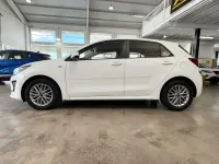 Usado Kia Rio 84 CV (61 kW) 2022 Blanco Berlina