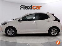 Usado Toyota Yaris Hybrid Business Edition 116 CV (85 kW) 2022 Blanco Berlina