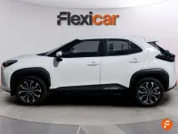 Używany Toyota Yaris Cross Active 116 KM (85 kW) 2022 Biały SUV