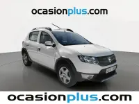 Usado Dacia Sandero Stepway 90 CV (66 kW) 2014 Blanco Utilitario