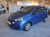 Usado Hyundai i10 67 CV (49 kW) 2020 Gris Utilitario
