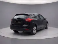 Usado Ford Focus Trend 114 CV (83 kW) 2012 Negro Utilitario