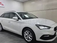 Usado Seat Leon Style 150 CV (110 kW) 2022 Blanco Berlina