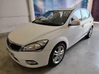 Usado Kia Ceed Active 115 CV (84 kW) 2010 Blanco Utilitario