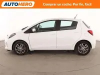 Usado Toyota Yaris Active 101 CV (74 kW) 2015 Blanco Utilitario