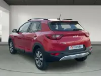 Usado Kia Stonic 100 CV (73 kW) 2024 Rojo SUV