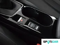 Usado Peugeot 2008 Allure 100 CV (73 kW) 2022 Negro SUV