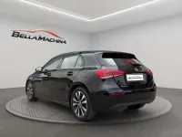 Usado Mercedes A180 116 CV (85 kW) 2021 Negro Utilitario