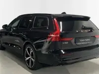 Usado Volvo V60 Plus 197 CV (144 kW) 2025 Negro Familiar