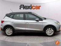 Usado Seat Arona Style 110 CV (80 kW) 2023 Gris / plata SUV