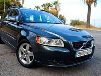 Usado Volvo V50 109 CV (80 kW) 2010 Plateado Familiar