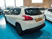 Usado Peugeot 2008 Access 82 CV (60 kW) 2015 Blanco SUV