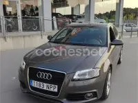 Usado Audi A3 Attraction 140 CV (102 kW) 2011 Gris / plata Utilitario