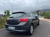 Usado Opel Astra Business 140 CV (102 kW) 2015 Gris / plata Berlina