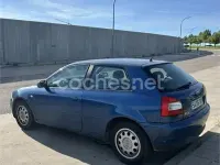 Usado Audi A3 Ambiente 102 CV (75 kW) 2002 Azul Utilitario
