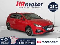 Usado Hyundai i30 121 CV (88 kW) 2021 Rojo Utilitario