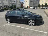 Usado Seat Leon Sport 140 CV (102 kW) 2006 Negro Utilitario