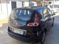 Usado Renault Grand Scénic III 110 CV (80 kW) 2013 Negro Monovolumen