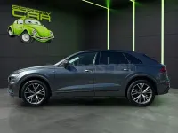 Usado Audi Q8 Ambiente 286 CV (210 kW) 2021 Gris / plata SUV
