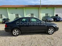 Usado Audi A4 110 CV (80 kW) 1999 Negro Berlina