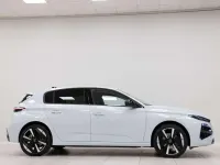 Usado Peugeot e-2008 Allure 114 kW (156 CV) 2026 Blanco SUV