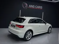 Usado Audi A3 Attraction 105 CV (77 kW) 2014 Blanco Berlina