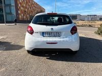 Usado Peugeot 208 Active 100 CV (73 kW) 2020 Blanco Utilitario