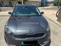 Usado Kia Niro 141 CV (103 kW) 2017 Gris / plata SUV