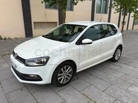 Usado VW Polo 75 CV (55 kW) 2015 Blanco Berlina