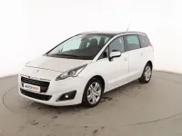 Usado Peugeot 5008 Allure 150 CV (110 kW) 2015 Blanco Monovolumen