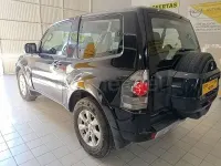 Usado Mitsubishi Montero Motion 200 CV (147 kW) 2010 Negro SUV
