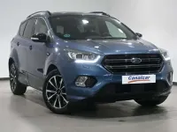 Usado Ford Kuga Vignale 150 CV (110 kW) 2019 Azul SUV