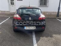Usado Renault Mégane Dynamique 110 CV (80 kW) 2012 Negro Berlina