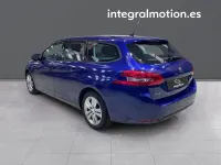 Usado Peugeot 308 SW Active 99 CV (72 kW) 2018 Azul Familiar