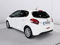 Usado Peugeot 208 Style 82 CV (60 kW) 2017 Blanco Utilitario