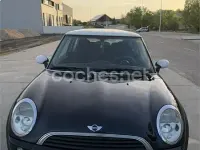 Usado Mini ONE 90 CV (66 kW) 2003 Negro Utilitario
