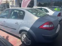 Usado Renault Mégane II Privilege 136 CV (100 kW) 2004 Gris / plata Berlina