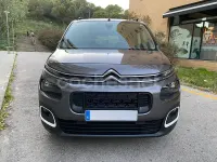Usado Citroën Berlingo Feel 102 CV (75 kW) 2022 Gris / plata Monovolumen