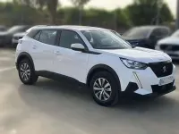 Usado Peugeot 2008 Active 110 CV (80 kW) 2021 Blanco SUV