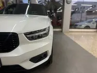 Usado Volvo XC40 R-Design 156 CV (114 kW) 2018 Blanco SUV