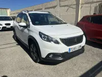 Usado Peugeot 2008 Signature Sky 99 CV (72 kW) 2019 Blanco SUV