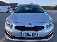 Usado Kia Ceed GT 90 CV (66 kW) 2018 Gris / plata Berlina