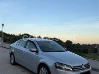 Usado VW Passat Edition 120 CV (88 kW) 2014 Gris / plata Berlina
