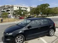 Usado VW Polo Advance 70 CV (51 kW) 2011 Negro Utilitario