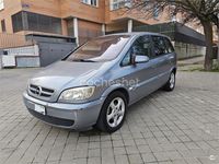 Usado Opel Zafira 100 CV (73 kW) 2004 Gris / plata Monovolumen
