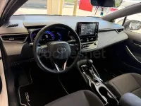 Usado Toyota Corolla Active 122 CV (89 kW) 2020 Blanco Berlina