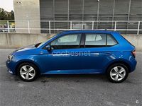 Usado Skoda Fabia 75 CV (55 kW) 2017 Azul Berlina